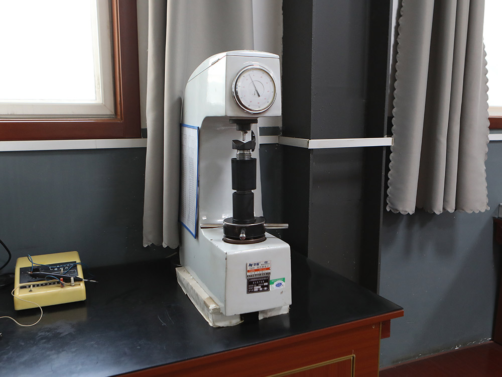 Rockwell Hardness Tester